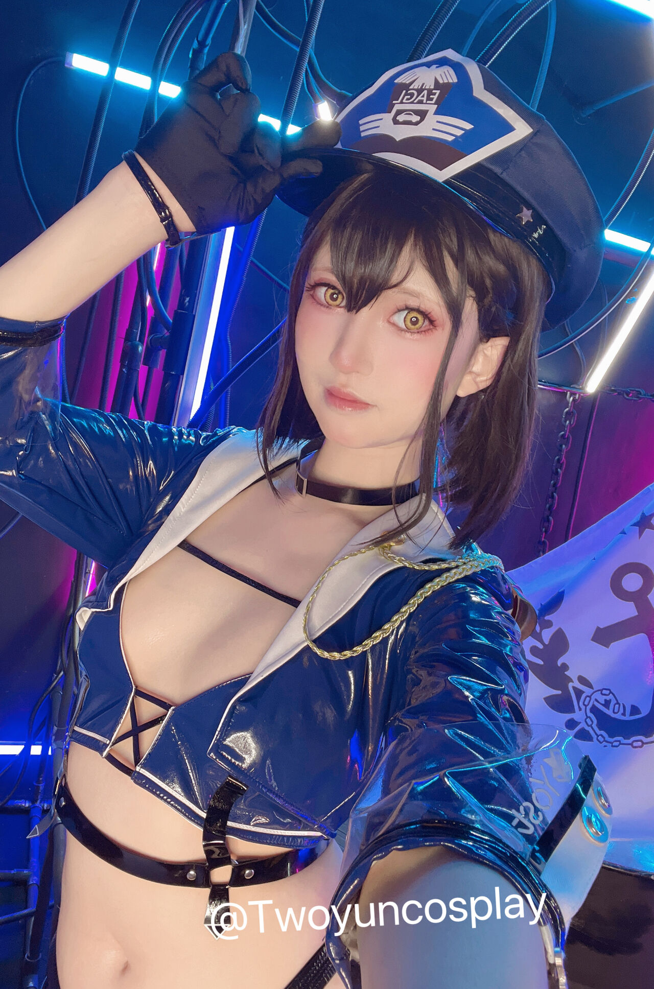 Косплей тяжелого американского крейсера Baltmore из мобильной Azur Lane, от милой азиаточки Twoyun cosplay.