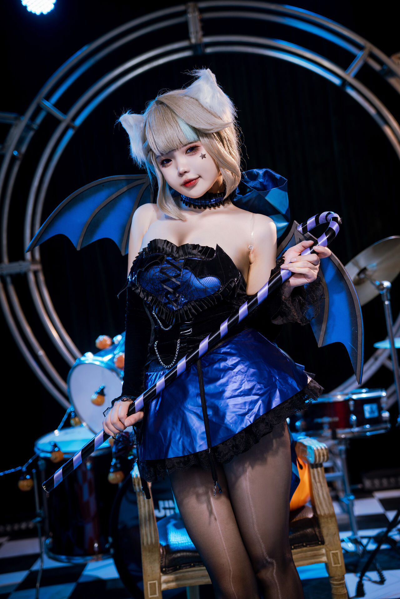 Косплей Lynette в хэллоуинском костюме из Genshin Impact от xiaoyaoyaoyao12