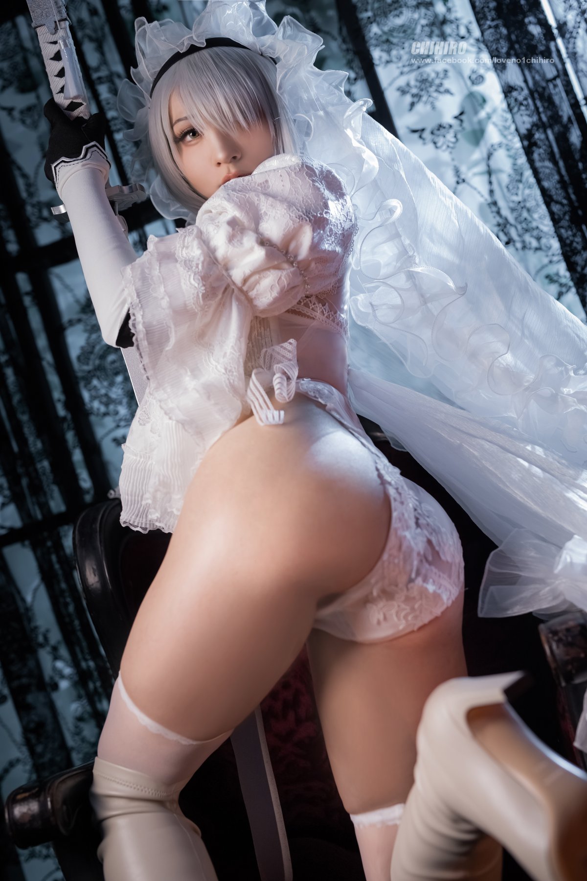 Косплей 2B в разных костюмах и белье из NieR Automata от Chihiro Chang