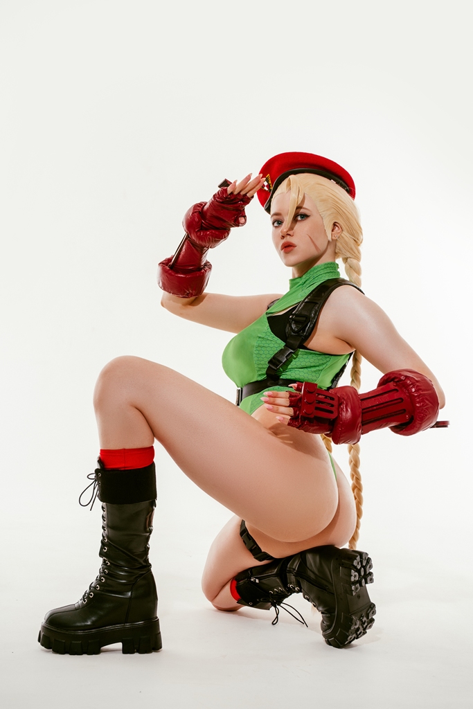Косплей боевой Cammy White из файтингов серии Street Fighter от Alina Becker