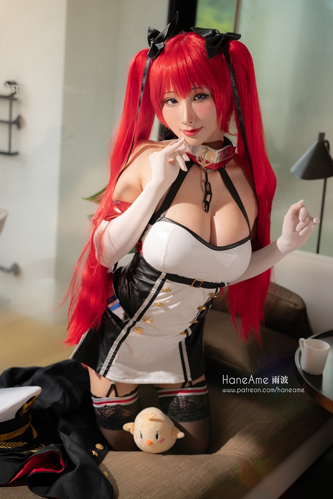 Косплей легкого крейсера Honolulu из Azur Lane от HaneAme