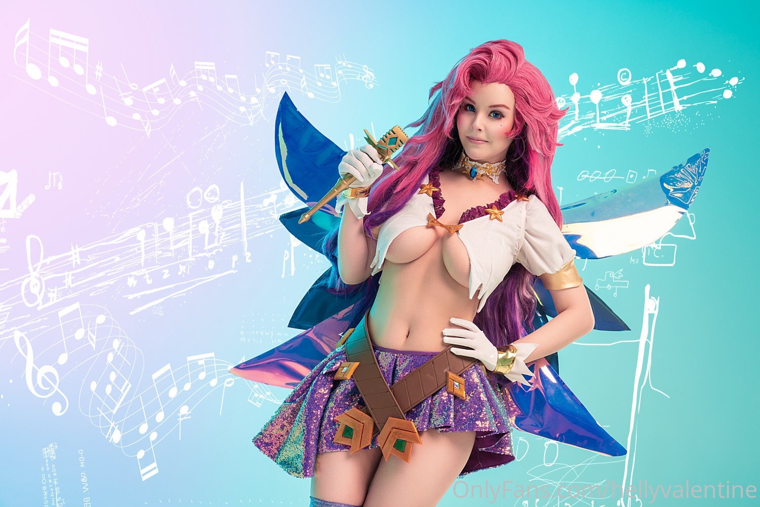 Косплей слышащий души других Seraphine из League of Legends от Helly Valentine