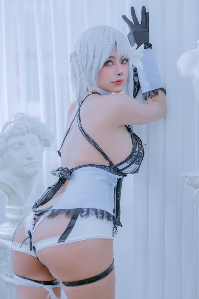 Косплей Kainé которая тритагонистка из игр NieR от Byoru