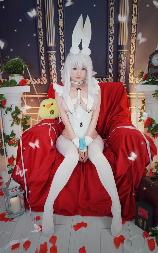 Косплей большого эсминца Le Malin в образе зайки из Azur Lane от Hidori Rose