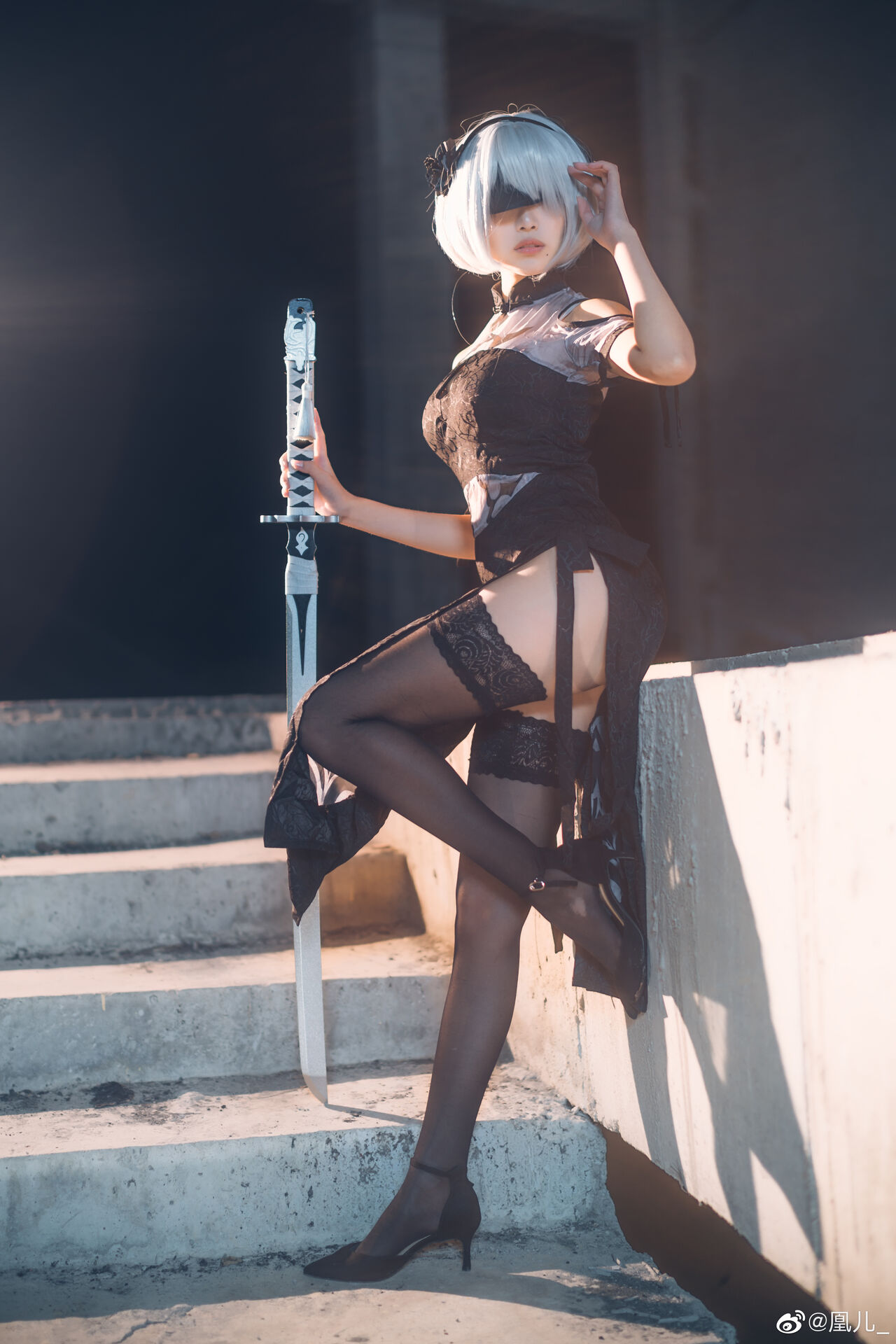 Косплей 2B в разных нарядах из NieR: Automata от huanger