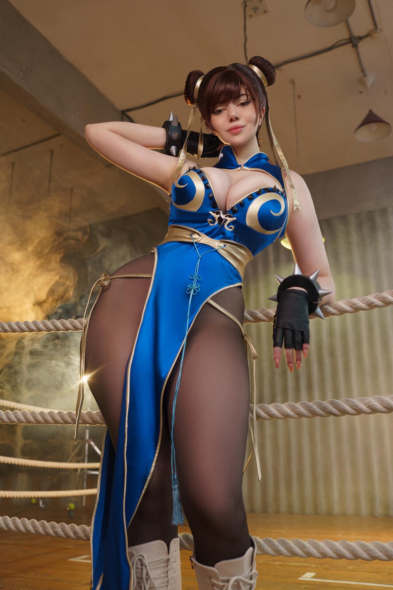 Косплей агентки под прикрытием Chun-Li из файтингов Street Fighter от Alina Becker