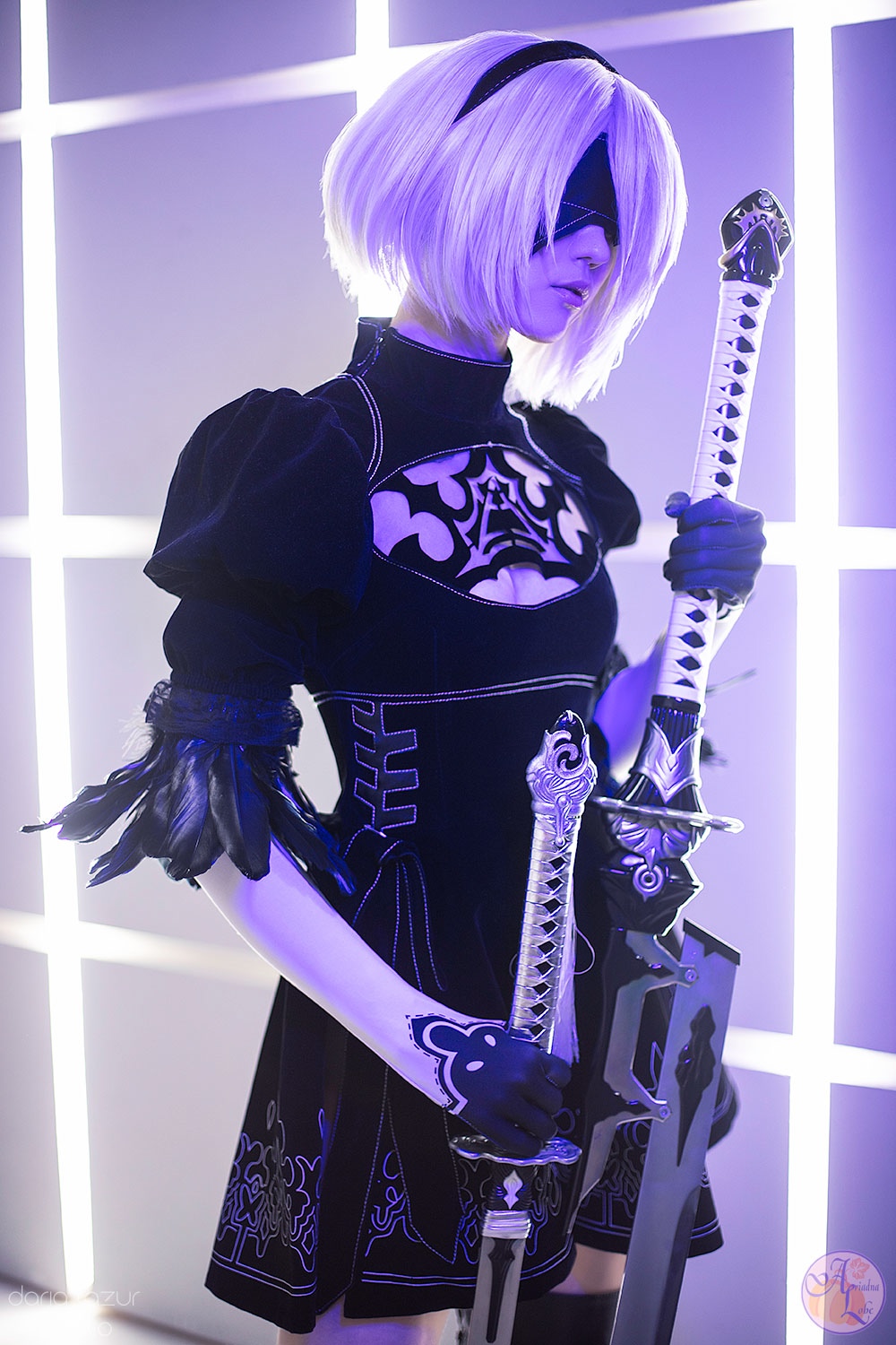Косплей боевого андройда 2B из NieR: Automata от Ariadna Lobe