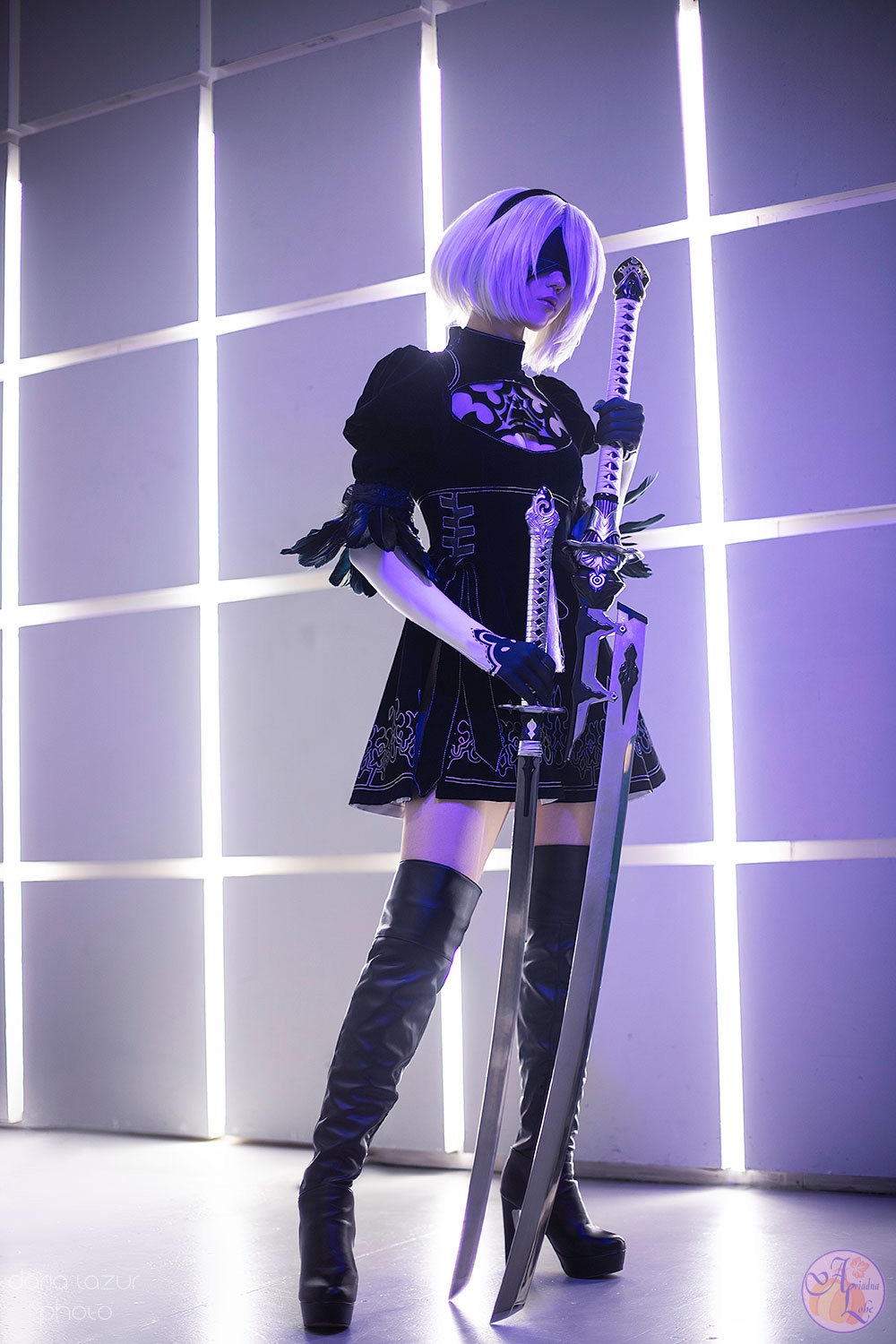 Косплей боевого андройда 2B из NieR: Automata от Ariadna Lobe
