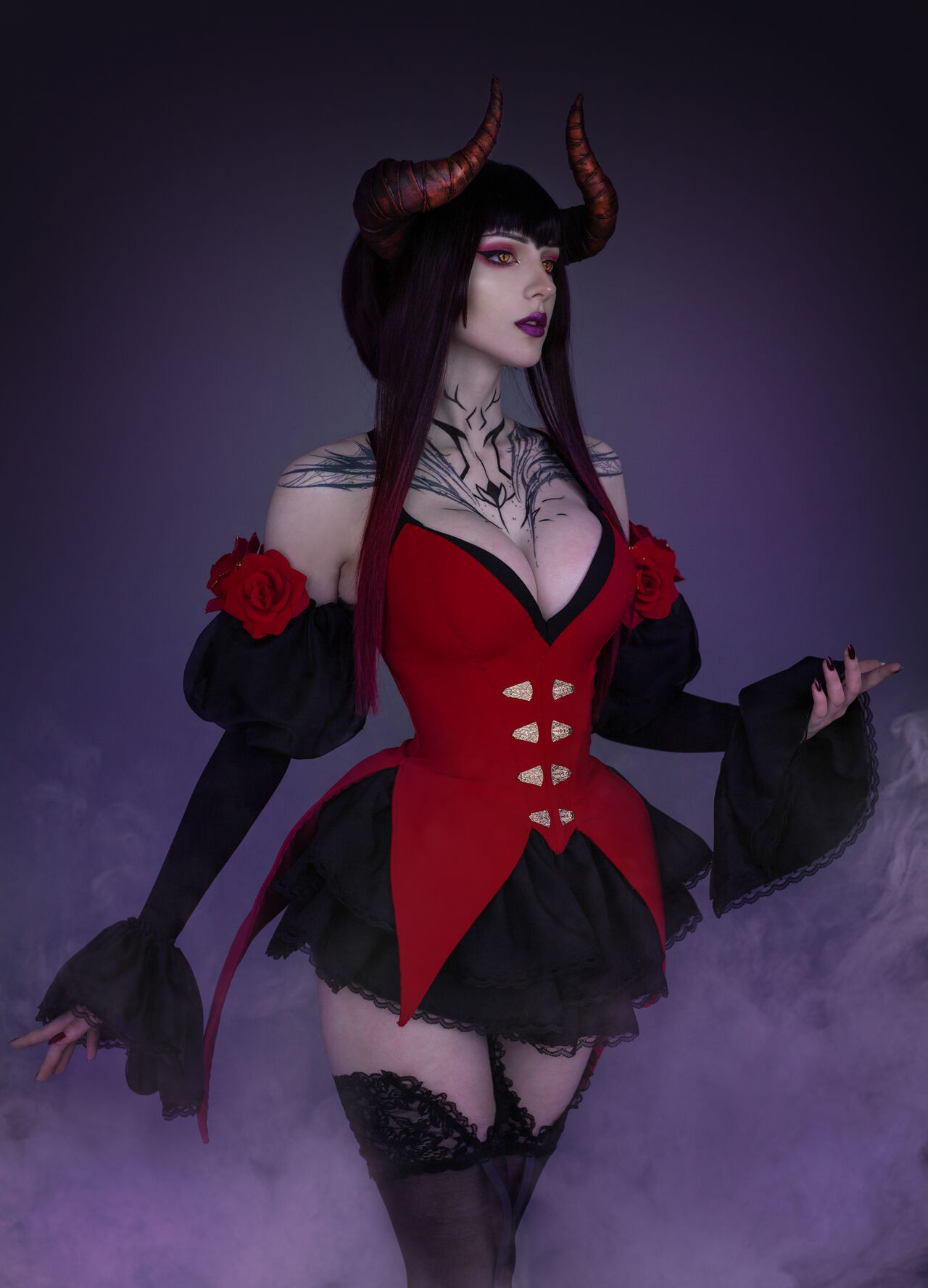 Косплей милфы вампирши Eliza из серии файтингов Tekken от Xenon