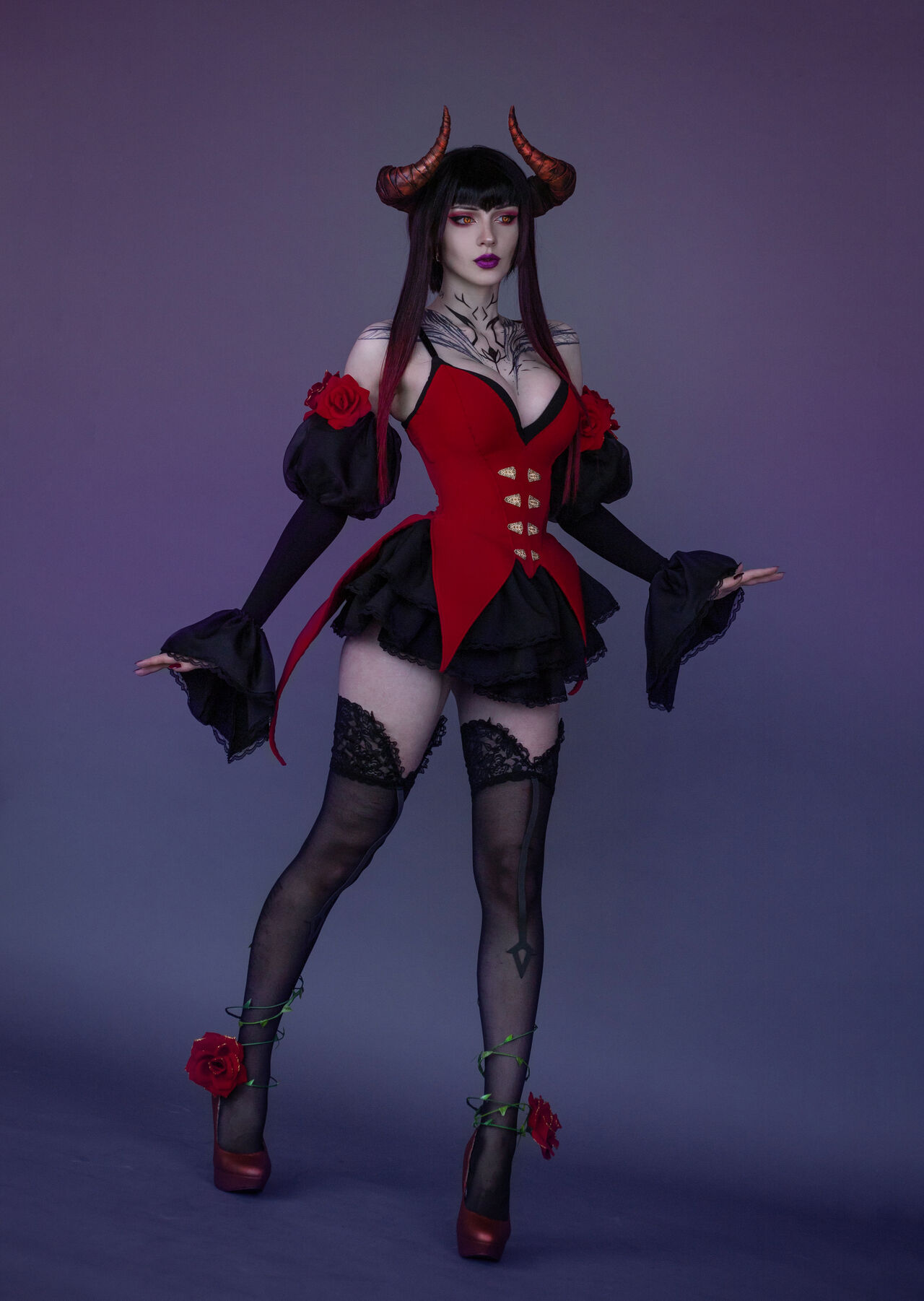 Косплей милфы вампирши Eliza из серии файтингов Tekken от Xenon
