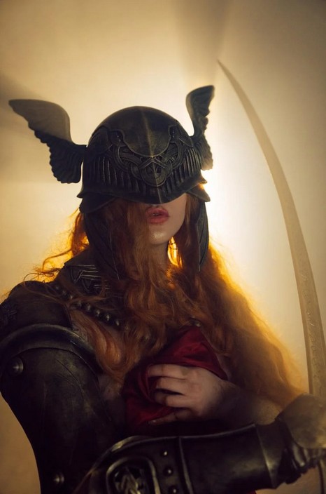 Косплей полубогини Malenia она же Blade of Miquella из Elden Ring от Faith_Chan
