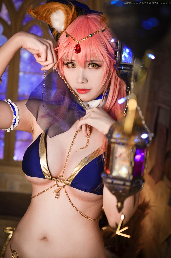 Косплей Tamamo в образе танцовщицы из FateGrand Order от KaYa Huang