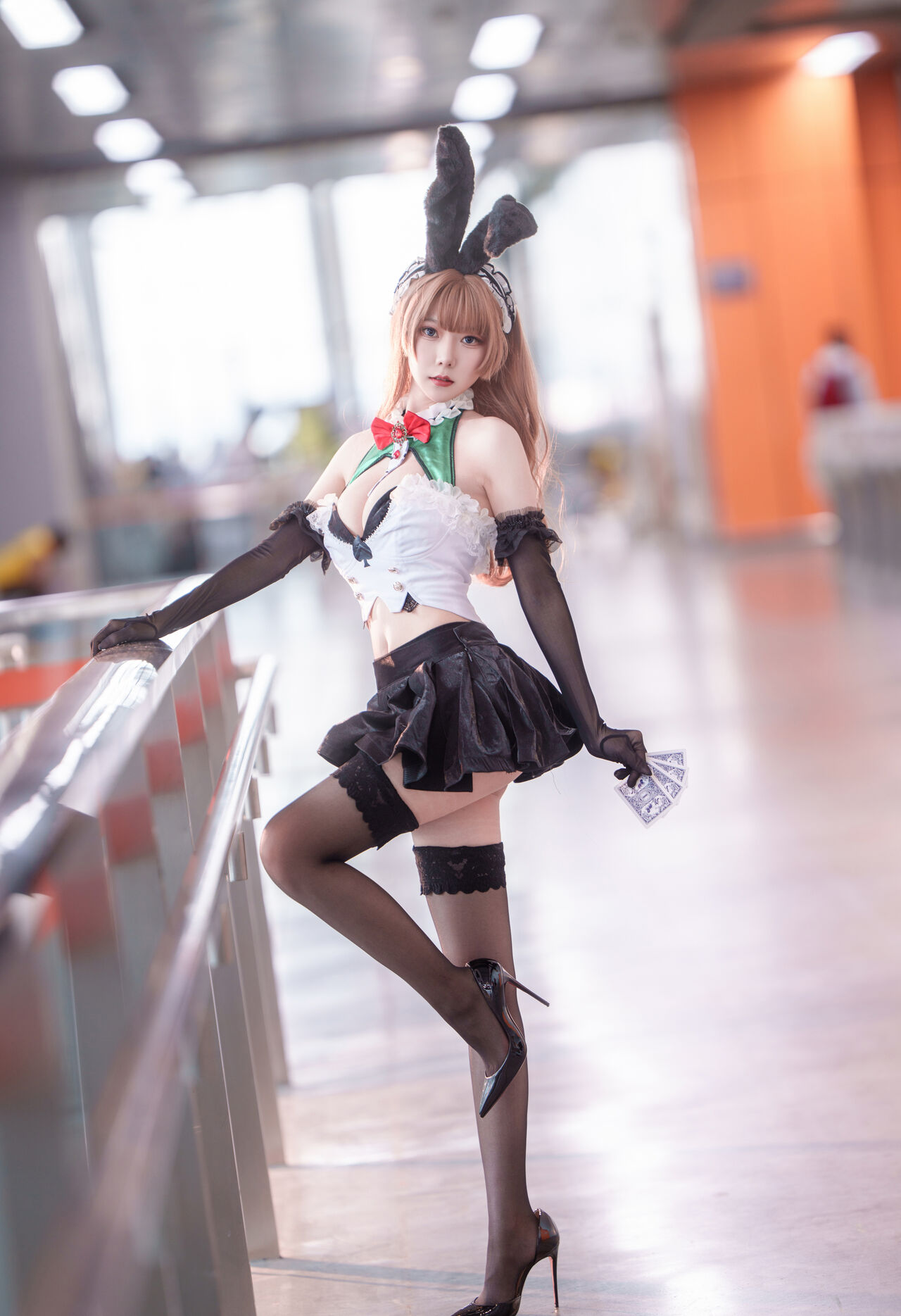 Косплей лёгкого крейсера Monica из Azur Lane