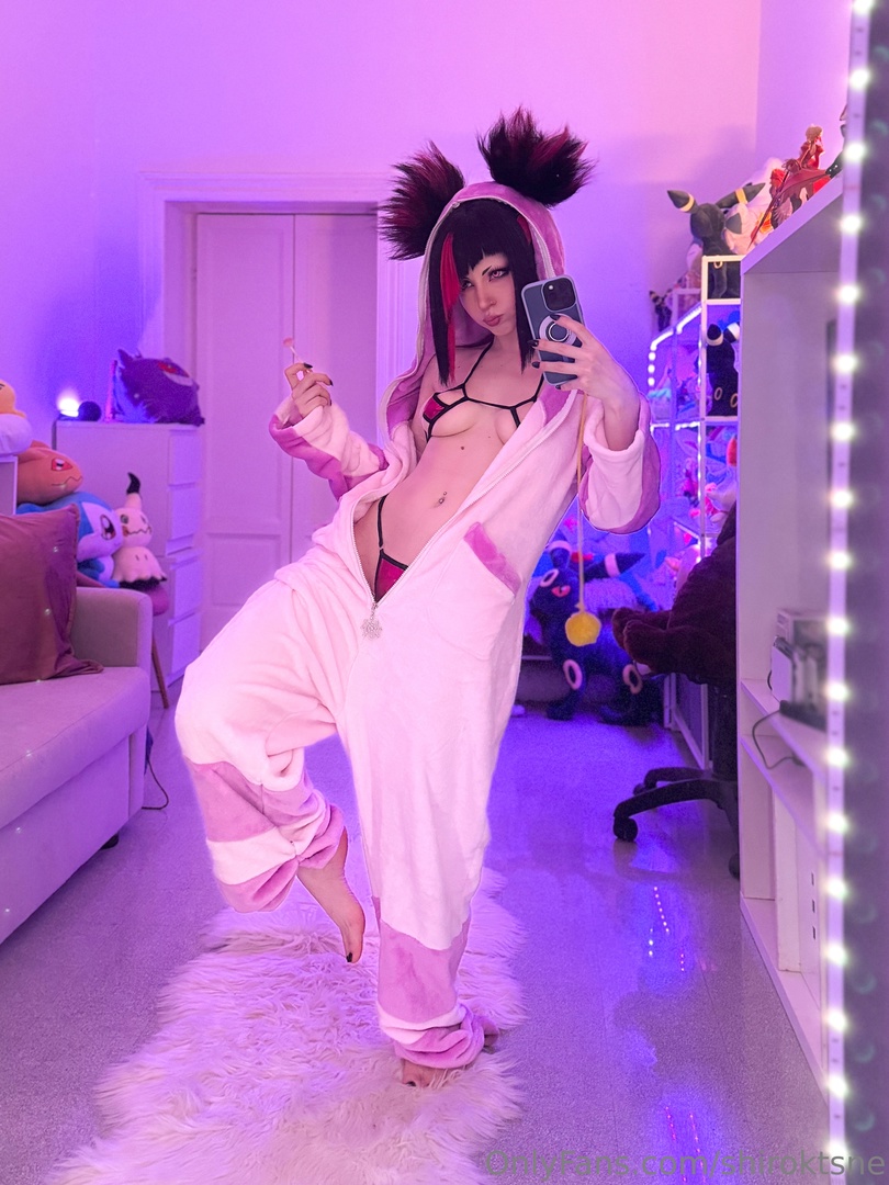 Косплей Juri Han в кигуруме из серии файтингов Street Fighter от Shiroktsne