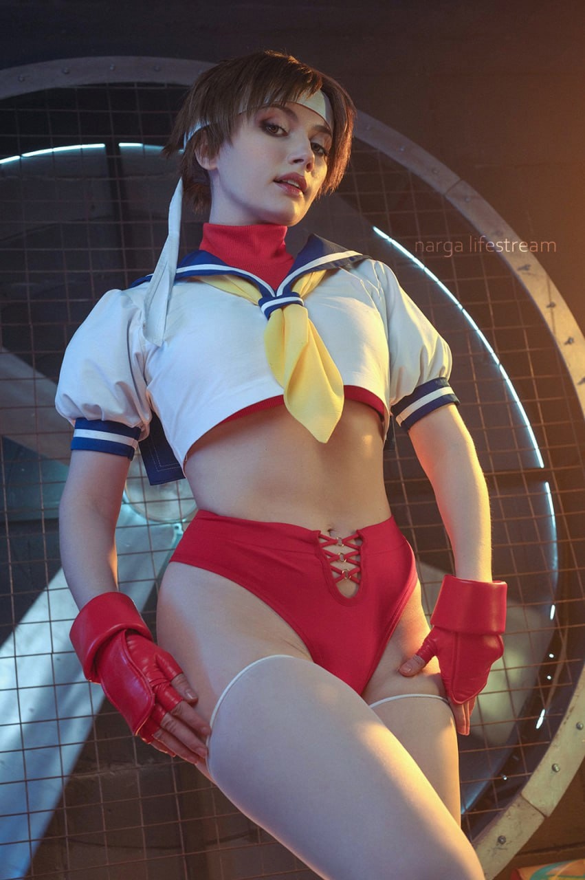 Косплей Cammy White и Sakura Kasugano из файтингов Street Fighter от Lady Melamori и Narga Lifestream 12