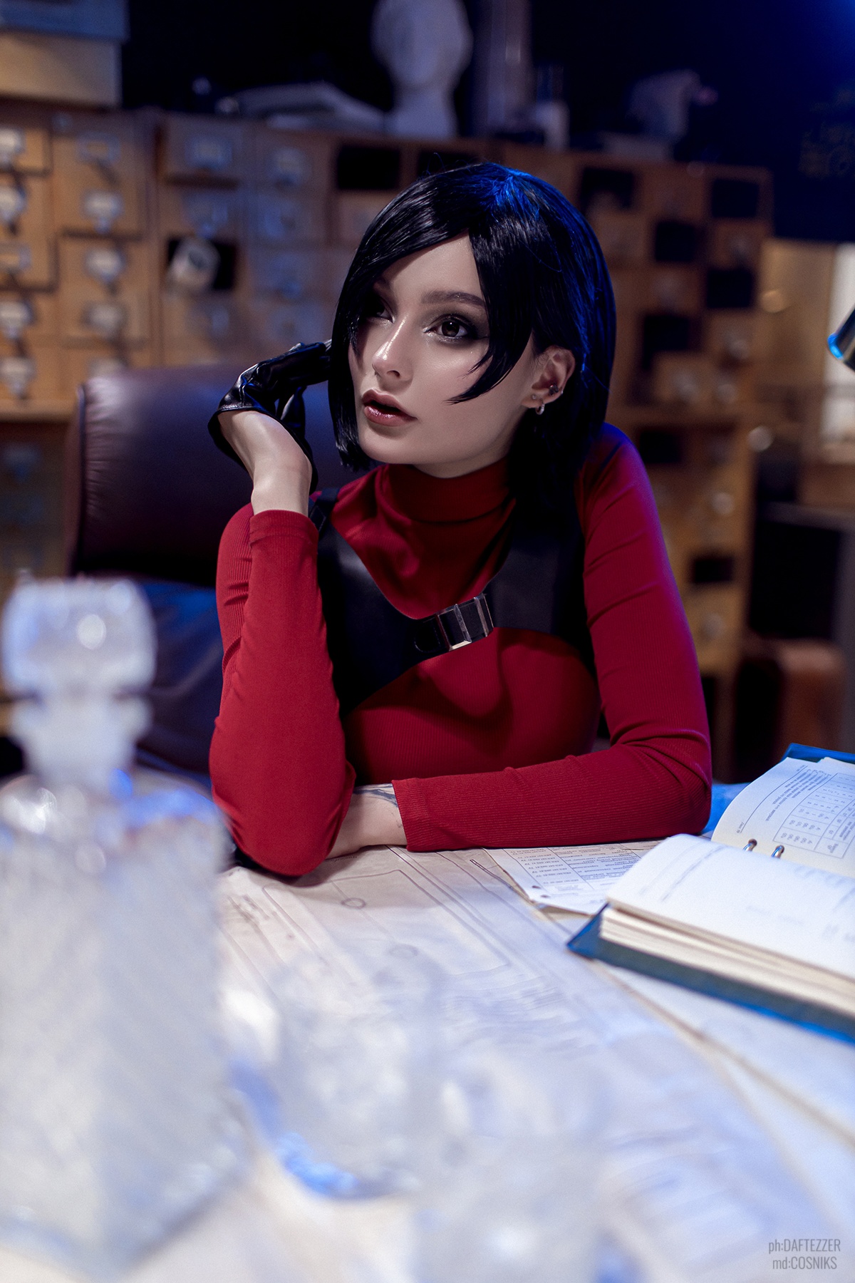 Косплей Ada Wong из сурвайвл хоррора Resident Evil 4 Remake от Cosniks Cosplay 8