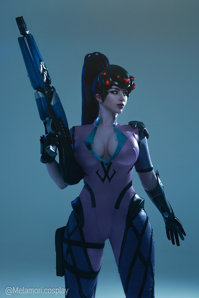 Косплей архетипичной снайперши Widowmaker из Overwatch от Lady Melamori 5