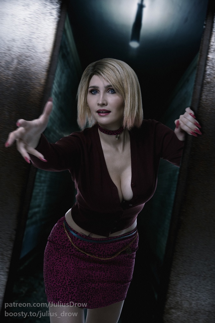 Косплей антагонистки Maria из Silent Hill 2 от Julius Drow 1