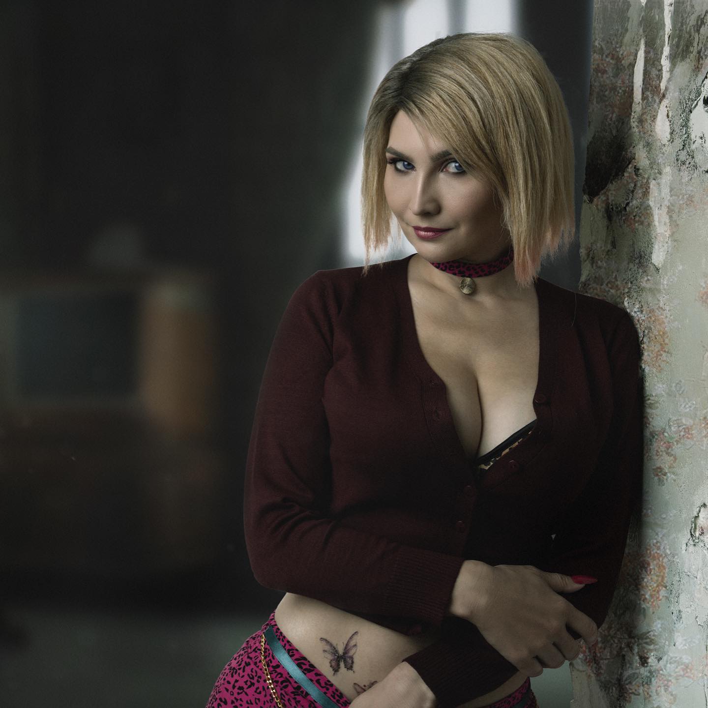 Косплей антагонистки Maria из Silent Hill 2 от Julius Drow 6