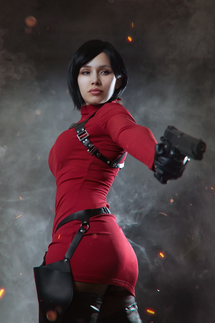 Косплей девчонок Ada Wong и Ashley из Resident Evil 4 от Red Saya и Mnbn A 8