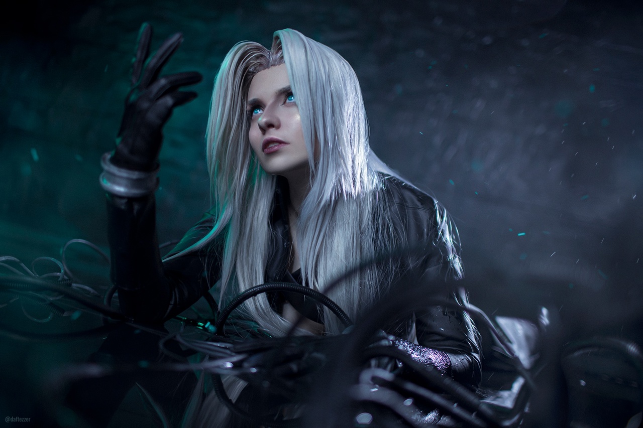 Косплей фем версии Sephiroth из культовой Final Fantasy Vii от Zuza Cosplay 10