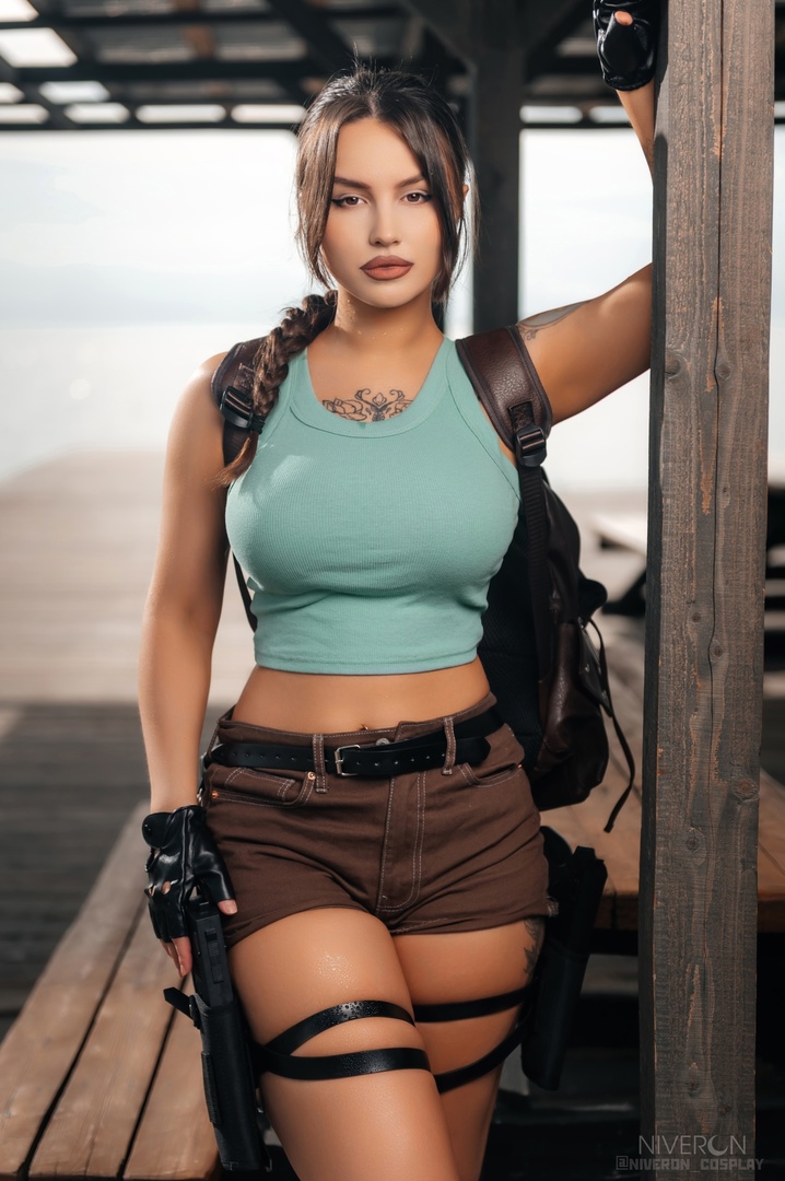 Косплей оригинальной хоть и не угловатой Lara Croft из серии Tomb Raider от Niveron Cosplay 1