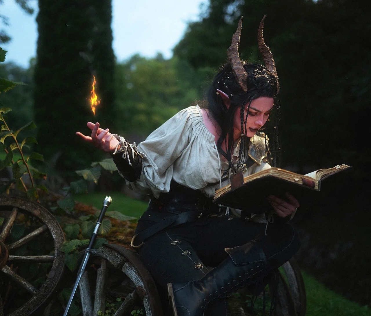 Косплей представительницы расы Tiefling из Dungeons & Dragons (baldur's Gate Iii) от Dark Incognito 2