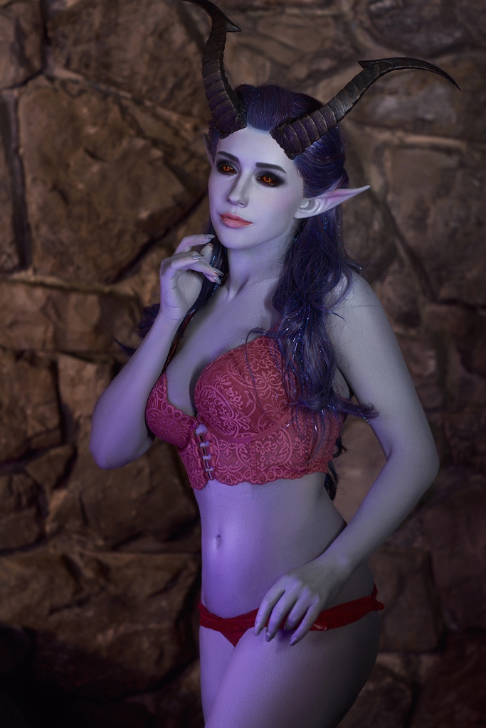 Косплей тифлинг барддки Alfira из Baldur's Gate 3 от Mercurygin Cosplay 5