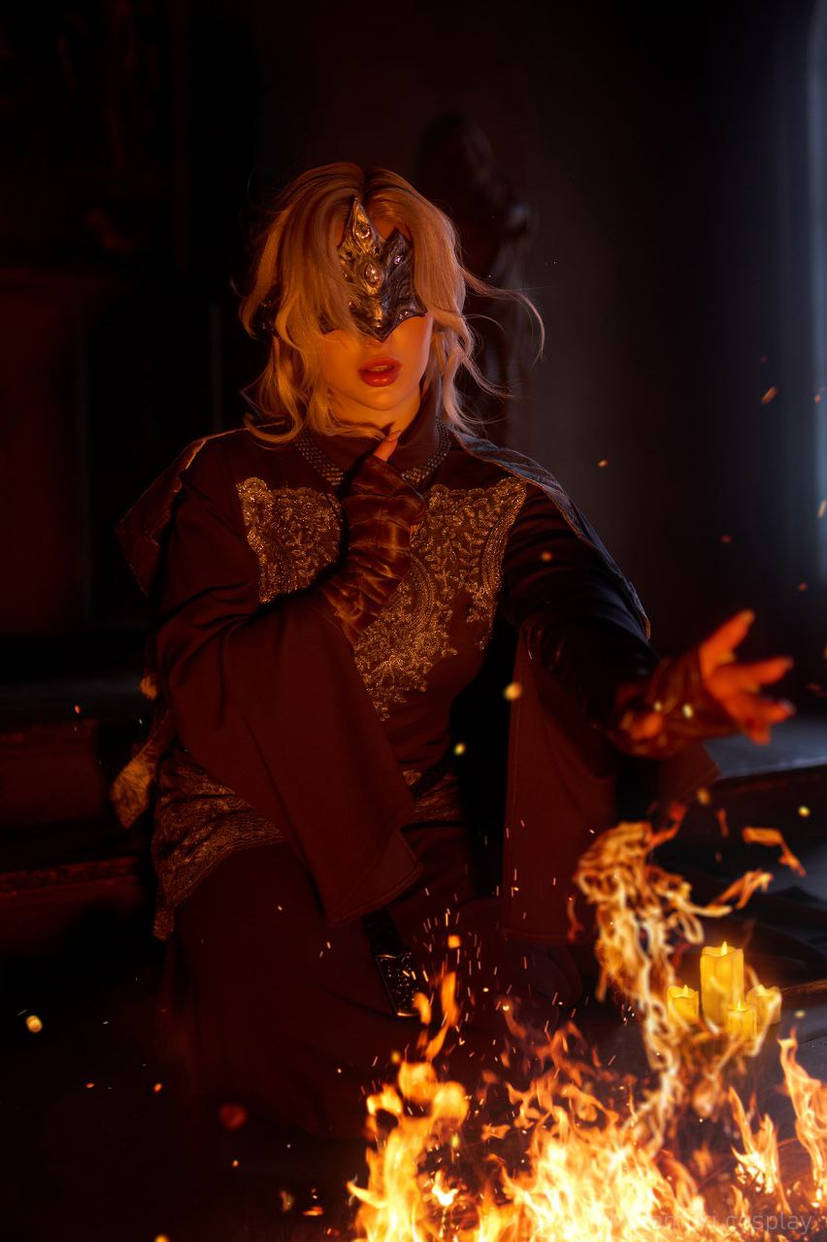 Косплей хранительницы огня Fire Keeper из Dark Souls Iii от Lady Melamori 15