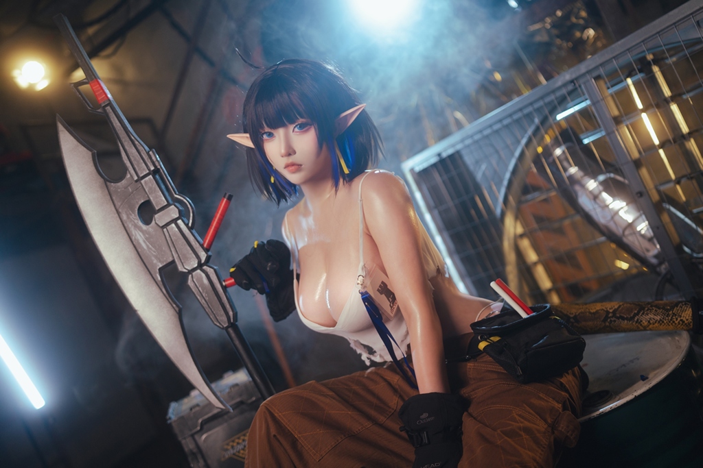 Косплей любительницы машин Eunectes Forgemaster из Arknights от Takomayuyi 9