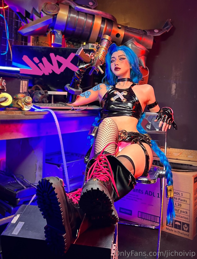 Косплей сироты из Зауна Jinx из Arcane и League Of Legends от Ji Choi 5