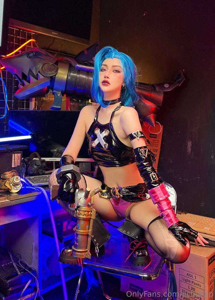 Косплей сироты из Зауна Jinx из Arcane и League Of Legends от Ji Choi 9