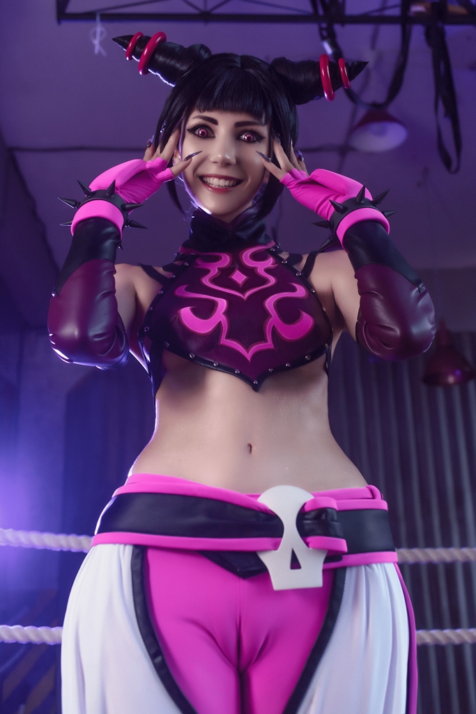 Косплей жестокой и боевой Juri Han из файтингов Street Fighter от Mik Allen 9