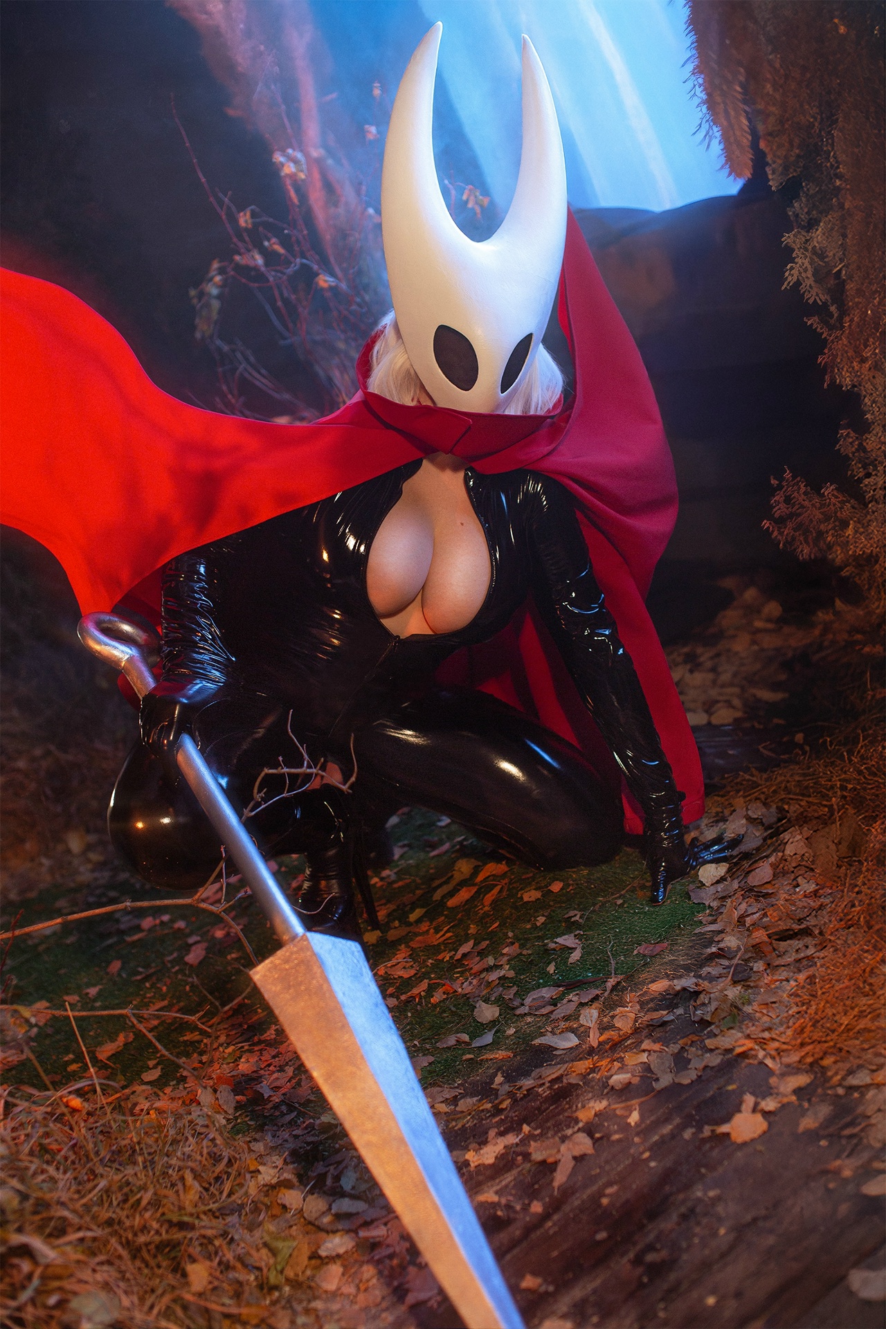 Косплей hornet из hollow knight silksong от your personal succubus — alice cosplay 2